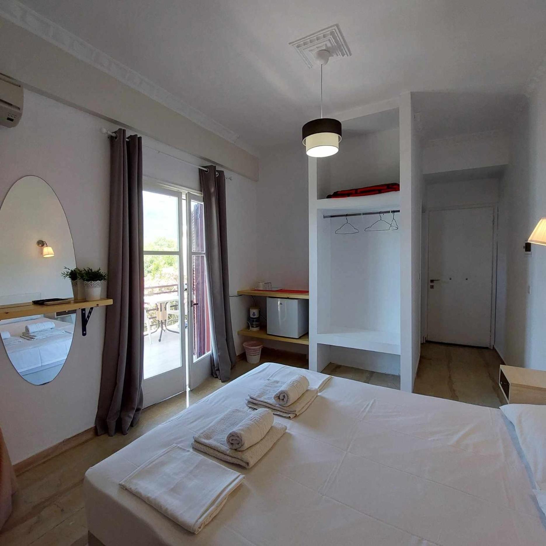 Delfini Bay Retreat Apartment วาซีลีกี ภายนอก รูปภาพ