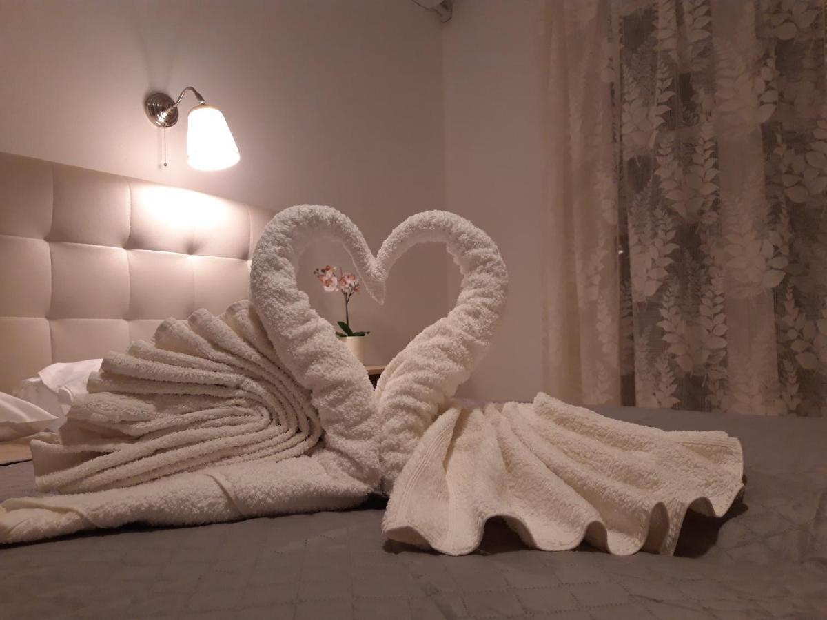 Delfini Bay Retreat Apartment วาซีลีกี ภายนอก รูปภาพ